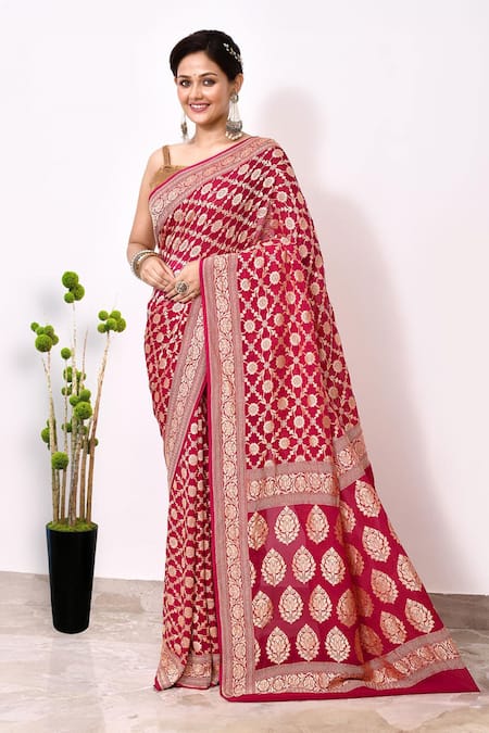 Naaritva India Rosa Jaal Woven Saree With Running Blouse 