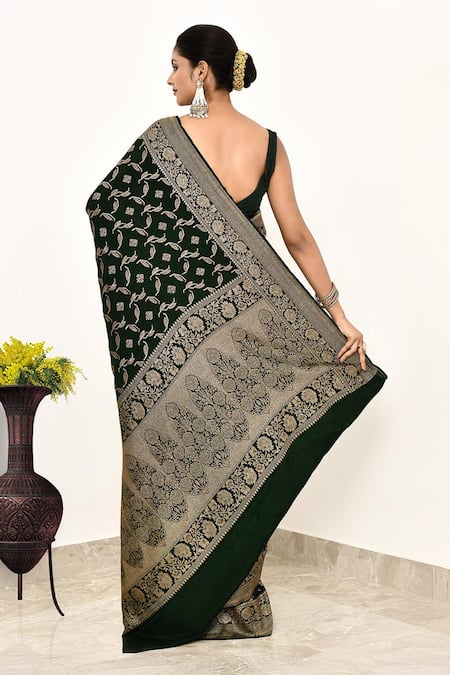 Naaritva India Mughal Zari Woven Banarasi Saree With Running Blouse 