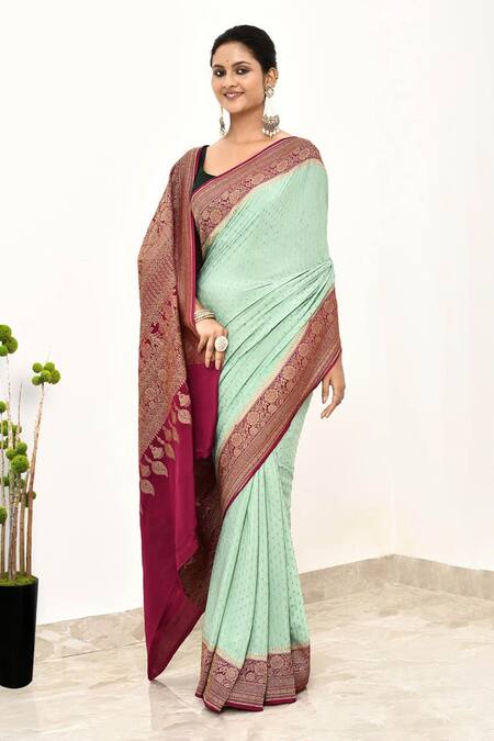Buy_Naaritva India_Green Handloom Woven Floral Vine Border Banarasi Saree With Running Blouse _Online_at_Aza_Fashions