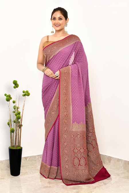 Naaritva India Zari Woven Vine Border Saree With Running Blouse Piece 