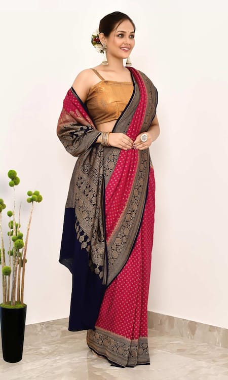 Naaritva India_Pink Handloom Floral Vine Contrast Border Banarasi Saree With Running Blouse _Online_at_Aza_Fashions