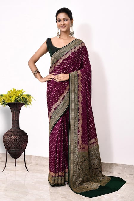 Naaritva India Bandhani Woven Saree With Running Blouse 