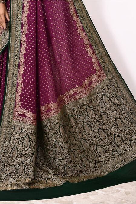 Buy_Naaritva India_Wine Handloom Cotton Bandhani Woven Banarasi Saree With Running Blouse _Online_at_Aza_Fashions