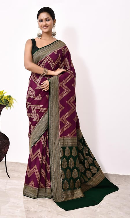 Naaritva India Chevron Woven Saree With Running Blouse 