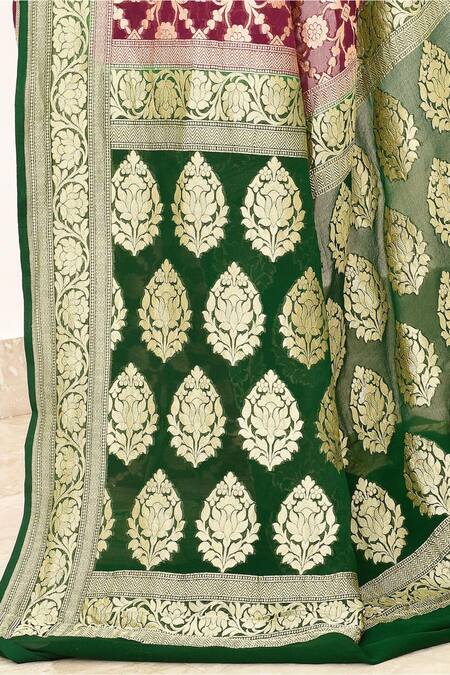 Buy Naaritva India Red Handloom Cotton Checkered Woven Banarasi Saree With Running Blouse Online at Aza Fashions Buy_Naaritva India_Red Handloom Cotton Checkered Woven Banarasi Saree With Running Blouse _Online_at_Aza_Fashions