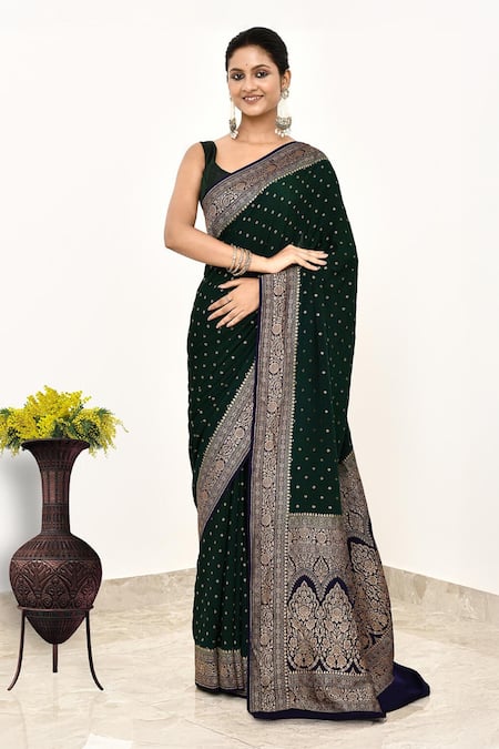 Naaritva India Bandhej Woven Saree With Running Blouse 