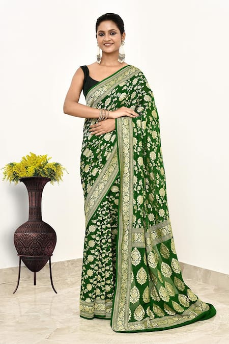 Naaritva India Floral Handwoven Saree With Running Blouse 