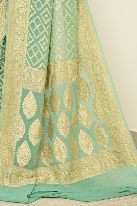 Buy Naaritva India Green Handloom Cotton Geometric Pattern Banarasi Saree With Running Blouse Online at Aza Fashions Buy_Naaritva India_Green Handloom Cotton Geometric Pattern Banarasi Saree With Running Blouse _Online_at_Aza_Fashions