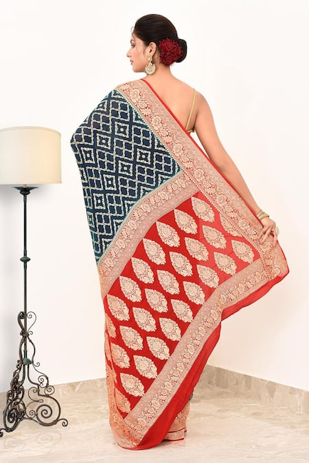 Naaritva India Geometric Pattern Woven Banarasi Saree With Running Blouse 