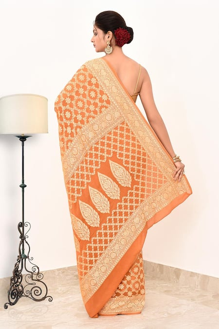 Naaritva India Floral Geometric Woven Banarasi Saree With Running Blouse 