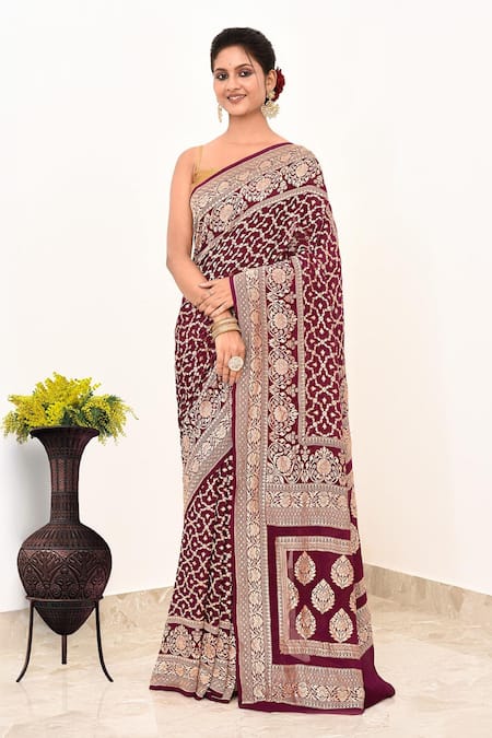 Naaritva India Abstract Pattern Handwoven Saree With Running Blouse 