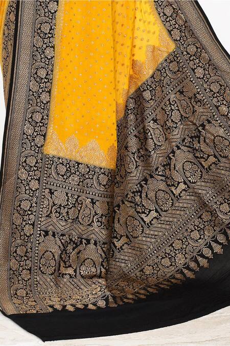 Naaritva India Yellow Crepe Paisley Detailed Pallu Banarasi Saree With Running Blouse Online at Aza Fashions Naaritva India_Yellow Crepe Paisley Detailed Pallu Banarasi Saree With Running Blouse _Online_at_Aza_Fashions