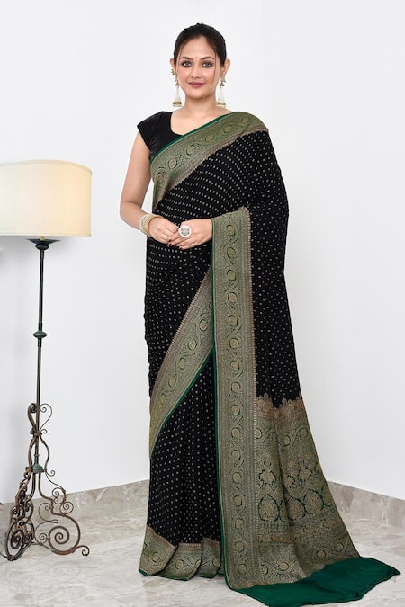 Naaritva India Hand Woven Saree With Running Blouse 