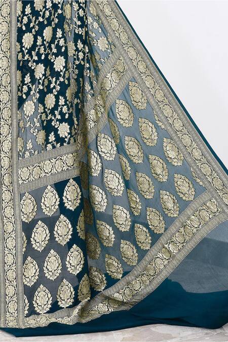 Naaritva India_Blue Handloom Cotton Floral Veil Detailed Banarasi Saree With Running Blouse _Online_at_Aza_Fashions