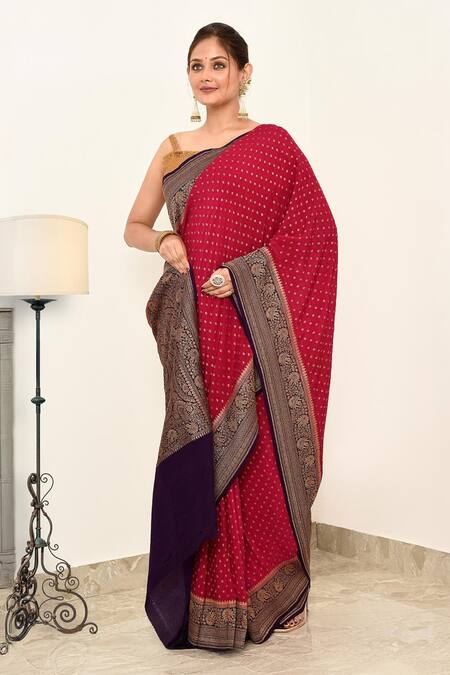 Naaritva India_Pink Crepe Zari Flower Detailed Hem Banarsi Saree With Running Blouse _Online_at_Aza_Fashions