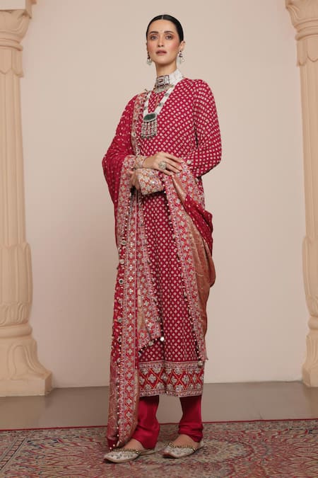 Arpita Mehta Zari Butti Kurta Set With Bandhani Dupatta 