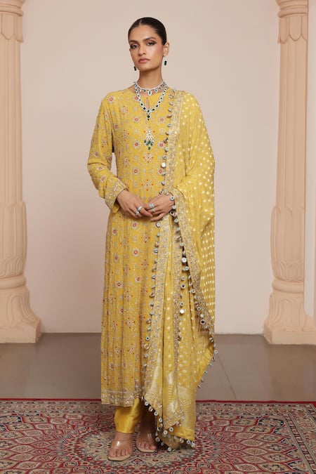 Arpita Mehta Floral Vine Embellished Kurta Set 