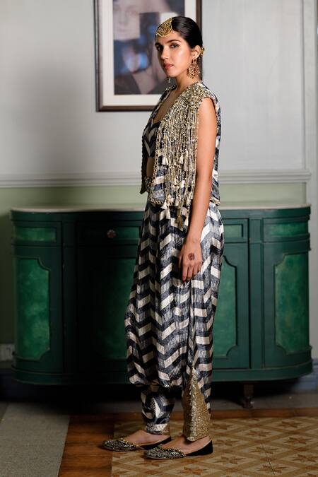 Payal Singhal_Black Round , Open And White Ladder Print Waistcoat Set _Online_at_Aza_Fashions