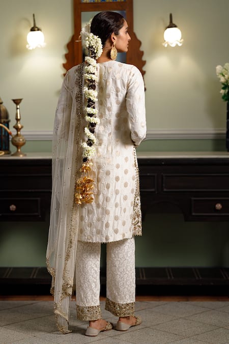 Payal Singhal Gauhar Floral Embroidered Kurta Pant Set 