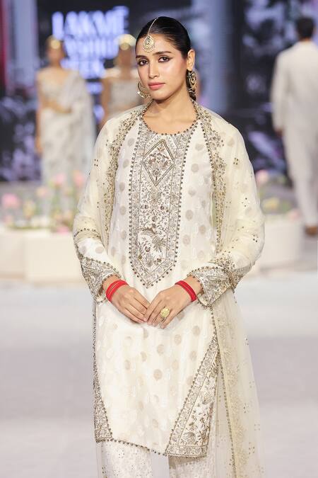 Payal Singhal_Ivory Silk, Muslin, Embroidery Gauhar Floral Kurta Pant Set _Online_at_Aza_Fashions