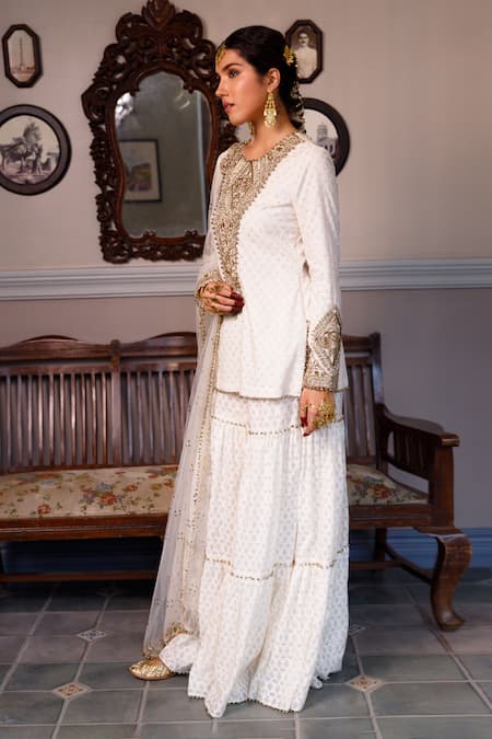Payal Singhal Ivory Net, Muslin Embroidery Round Neck Shama Katarwa Kurta Set Online at Aza Fashions Payal Singhal_Ivory Net, Muslin Embroidery Round Neck Shama Katarwa Kurta Set _Online_at_Aza_Fashions