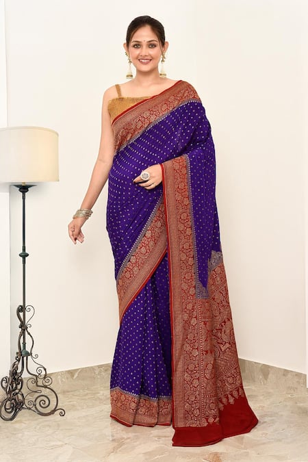 Naaritva India Flower Veil Hem Saree With Running Blouse 