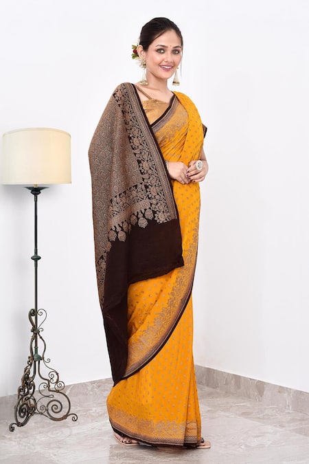 Naaritva India_Yellow Crepe Zari Floral Veli Hem Banarasi Saree With Running Blouse _Online_at_Aza_Fashions