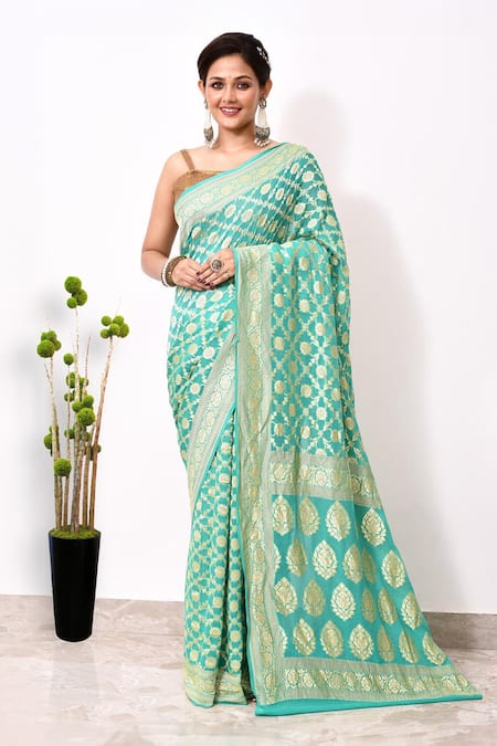 Naaritva India Gulaab Jaal Woven Saree With Running Blouse 