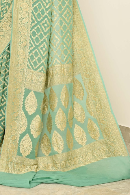 Naaritva India Green Handloom Cotton Handwoven Geometric Saree With Running Blouse  5