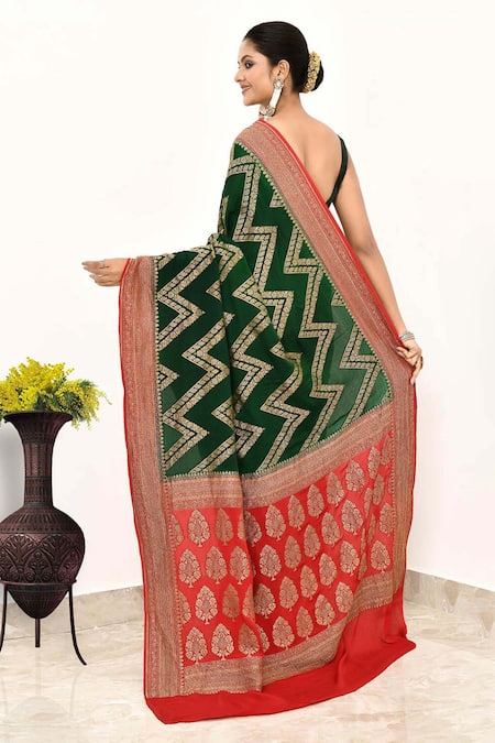 Naaritva India Zari Woven Chevron Banarasi Saree With Running Blouse 