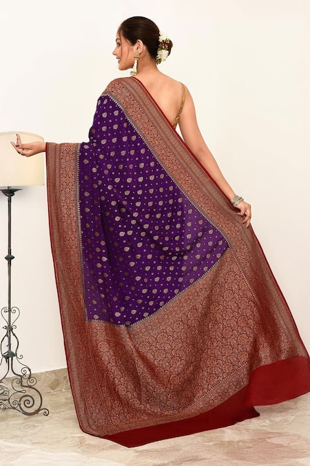 Naaritva India Handwoven Banarasi Saree With Running Blouse 