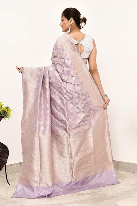 Naaritva India Mughal Floral Woven Banarasi Saree With Running Blouse 