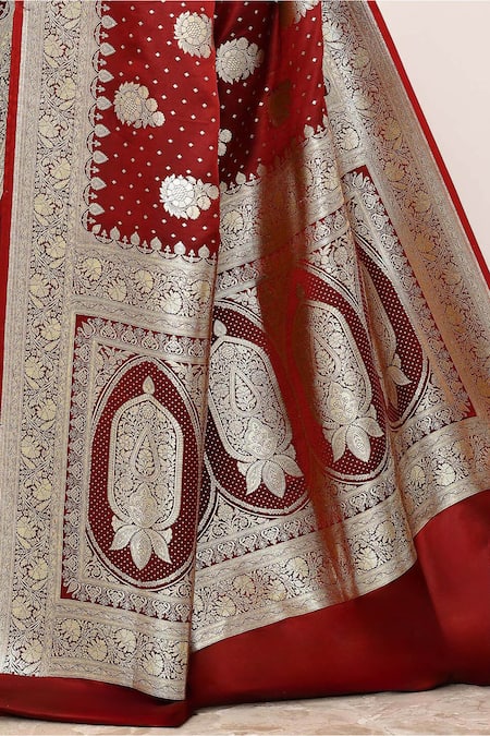 Buy_Naaritva India_Maroon Silk Zari Trellis Bloom Woven Banarasi Saree With Running Blouse _Online_at_Aza_Fashions