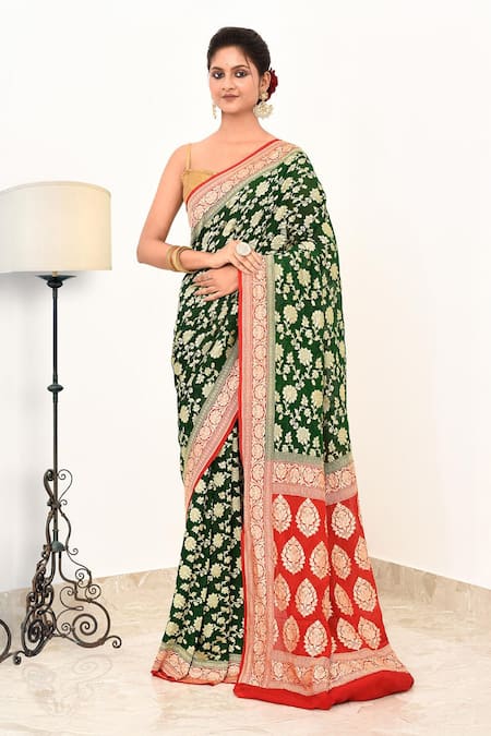 Naaritva India Handwoven Floral Pattern Saree With Running Blouse 