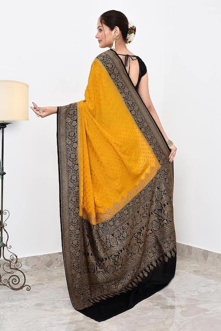 Shop Naaritva India Yellow Crepe Paisley Detailed Pallu Banarasi Saree With Running Blouse at Aza Fashions Shop_Naaritva India_Yellow Crepe Paisley Detailed Pallu Banarasi Saree With Running Blouse _at_Aza_Fashions