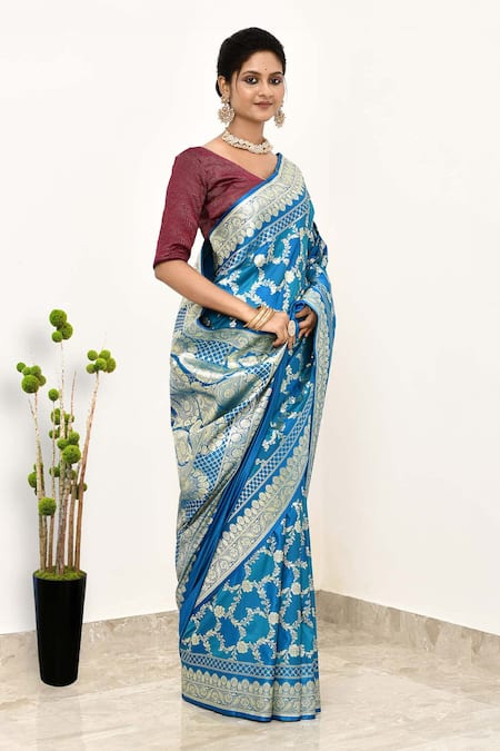 Naaritva India_Blue Silk Zari Crest Bloom Vine Woven Banarasi Saree With Running Blouse _Online_at_Aza_Fashions