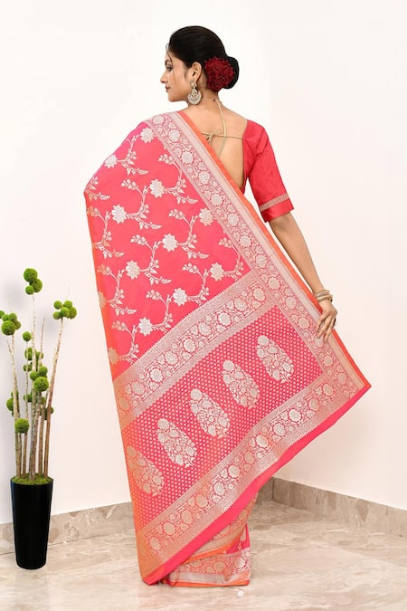 Shop Naaritva India Pink Silk Embroidery Crest Fleur Jaal Woven Banarasi Saree With Running Blouse at Aza Fashions Shop_Naaritva India_Pink Silk Embroidery Crest Fleur Jaal Woven Banarasi Saree With Running Blouse _at_Aza_Fashions