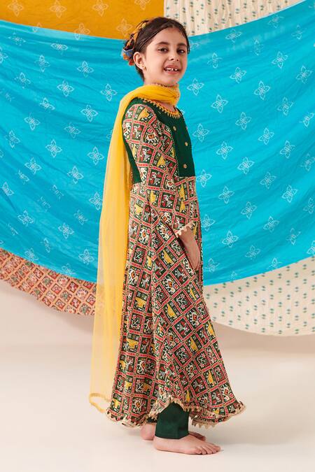 Buy Cute Couture Green Muslin Silk Print Folklore Motif Patola Anarkali Set Online at Aza Fashions Buy_Cute Couture_Green Muslin Silk Print Folklore Motif Patola Anarkali Set _Online_at_Aza_Fashions
