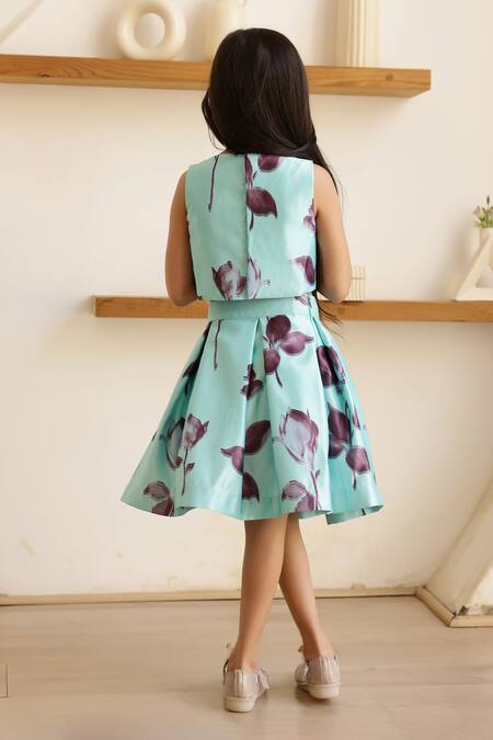 Shop Janyas Closet Green Satin Printed Floral Skirt With Top at Aza Fashions Shop_Janyas Closet_Green Satin Printed Floral Skirt With Top_at_Aza_Fashions