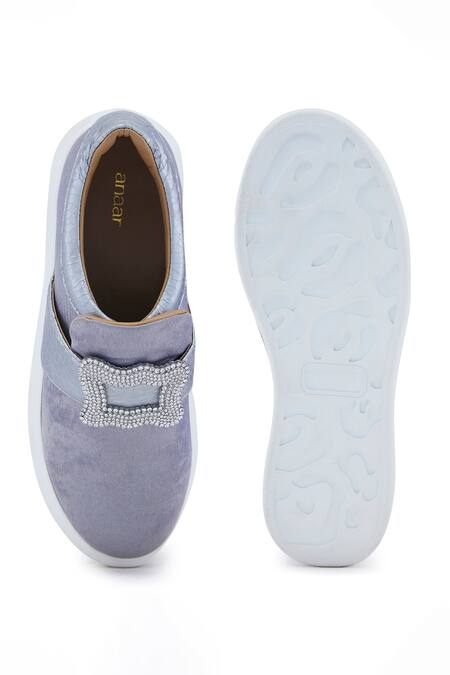 Anaar Haveli 24 Embellished Buckle Sneakers 