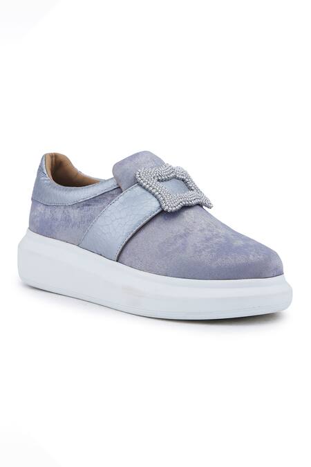 Anaar Silver Haveli 24 Embellished Buckle Sneakers Online at Aza Fashions Anaar_Silver Haveli 24 Embellished Buckle Sneakers _Online_at_Aza_Fashions