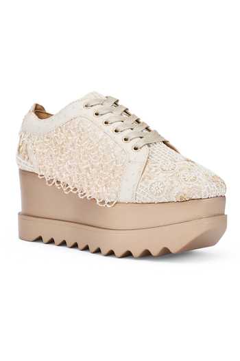 Anaar_Ivory Thumka Crew Beaded Jaali Embellished Wedge Sneakers _Online_at_Aza_Fashions