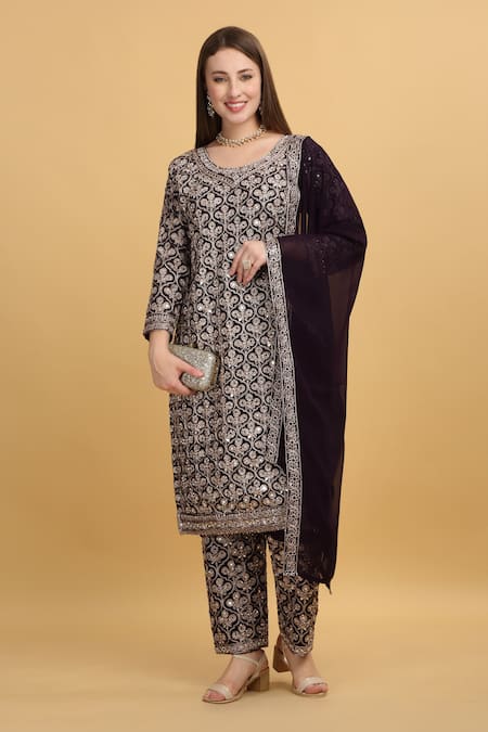 Aham-Vayam Meer Floral Embroidered Kurta Set 