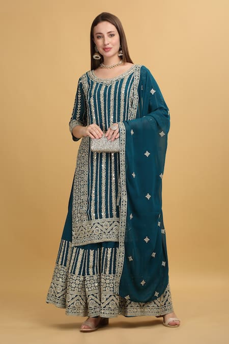 Aham-Vayam Firdaus Zari Thread Embroidered Kurta Set 