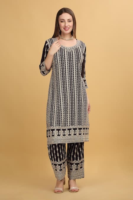 Buy_Aham-Vayam_Purple Georgette, Silk Sequins, Zari, Embroidery Khoobsurat Thread Kurta Set _Online_at_Aza_Fashions