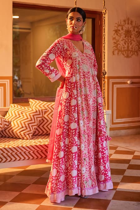 Kapraaaha Pink Muslin Embroidery, Tassels V-neck Floral Hand Block Print Anarkali Set Online at Aza Fashions Kapraaaha_Pink Muslin Embroidery, Tassels V-neck Floral Hand Block Print Anarkali Set_Online_at_Aza_Fashions