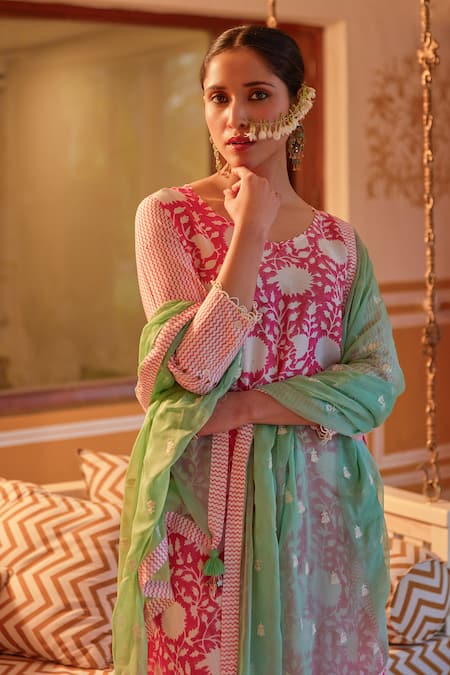 Buy_Kapraaaha_Pink Muslin Tassels Round Neck Floral Block Print Kurta Pant Set 