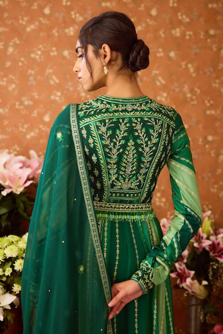 Shyam Narayan Prasad Green Organza, Brocade Embroidery Round Neck Phool Vine Anarkali Set at Aza Fashions Shyam Narayan Prasad_Green Organza, Brocade Embroidery Round Neck Phool Vine Anarkali Set _at_Aza_Fashions