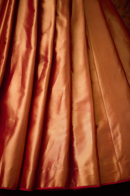 Shop Shyam Narayan Prasad Gold Tissue, Brocade Embroidery Sweetheart Neck Chevron Jaal Woven Lehenga Set Online at Aza Fashions Shop_Shyam Narayan Prasad_Gold Tissue, Brocade Embroidery Sweetheart Neck Chevron Jaal Woven Lehenga Set _Online_at_Aza_Fashions