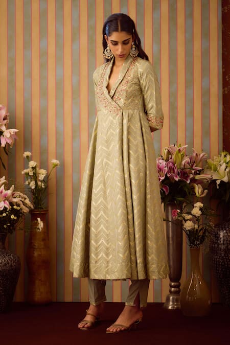 Shyam Narayan Prasad_Green Organza, Brocade Zari Shawl Neck Chevron Woven Angarkha Anarkali Set _at_Aza_Fashions